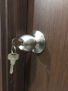 z5766047602695 94ef3065ff1e573f1b473559c769de18